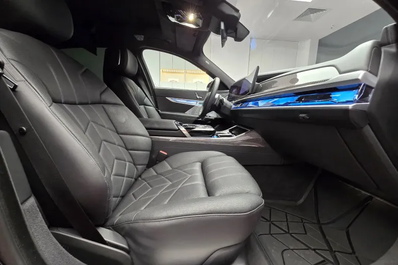 BMW Seria 7 din 2023 cu 55.000 km - oferta BMW181417 - foto 21