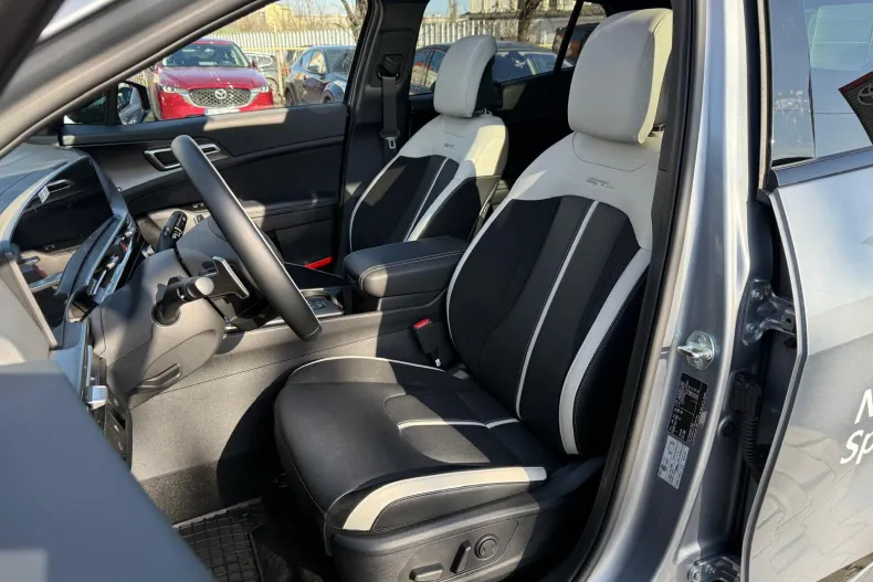 Kia Sportage din 2025 cu 3.811 km - oferta KIA181418 - foto 5