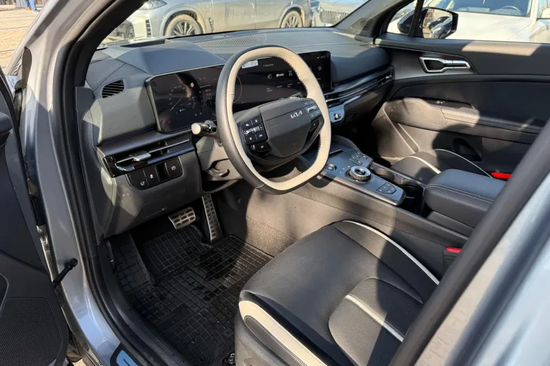 Kia Sportage din 2025 cu 3.811 km - oferta KIA181418 - foto 6