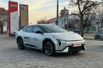 Kia EV4 din 2025 - oferta KIA181420