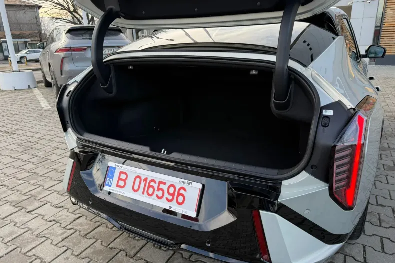 Kia EV4 din 2025 cu 1.523 km - oferta KIA181420 - foto 16