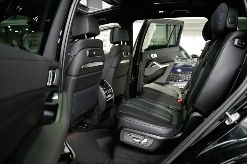 BMW X7 (Seria X) din 2025 cu 23.900 km - oferta BMW181425 - foto 29