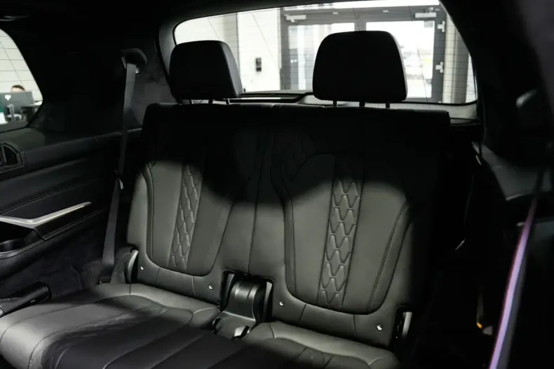 BMW X7 (Seria X) din 2025 cu 23.900 km - oferta BMW181425 - foto 32