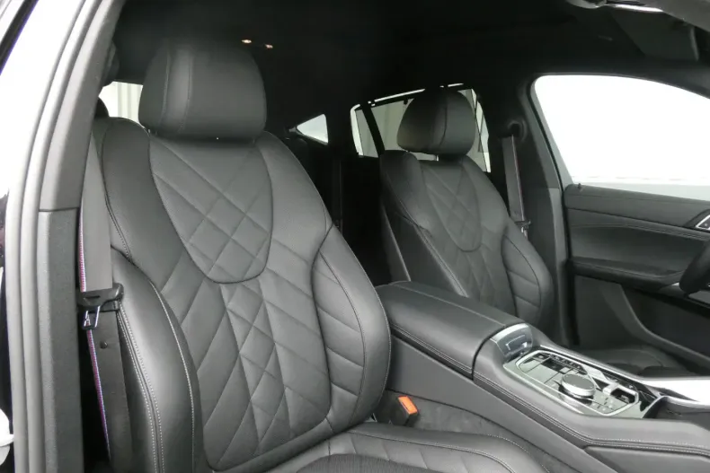 BMW X6 (Seria X) din 2024 cu 39.022 km - oferta BMW181427 - foto 14