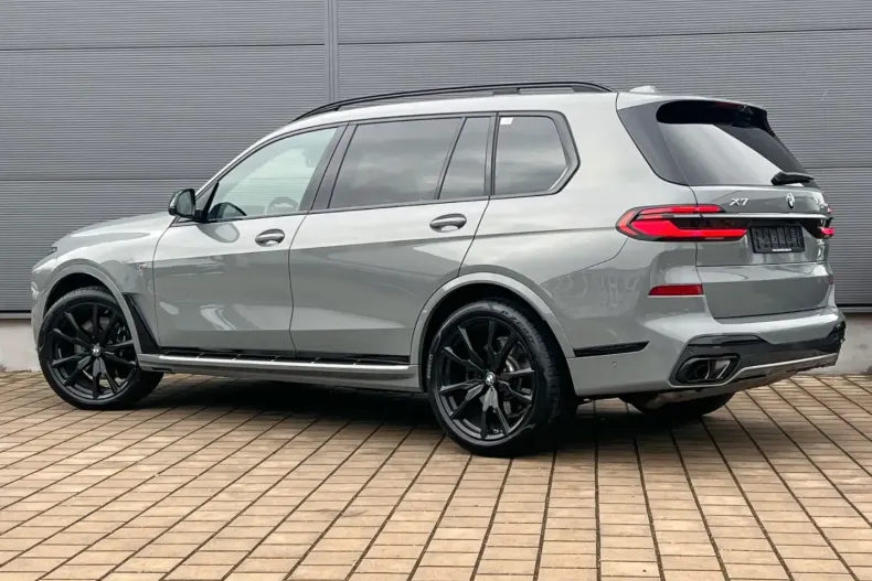 BMW X7 (Seria X) din 2024 cu 12.540 km - oferta BMW181433 - foto 10