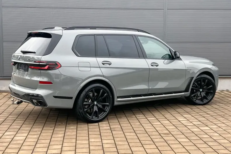 BMW X7 (Seria X) din 2024 cu 12.540 km - oferta BMW181433 - foto 14