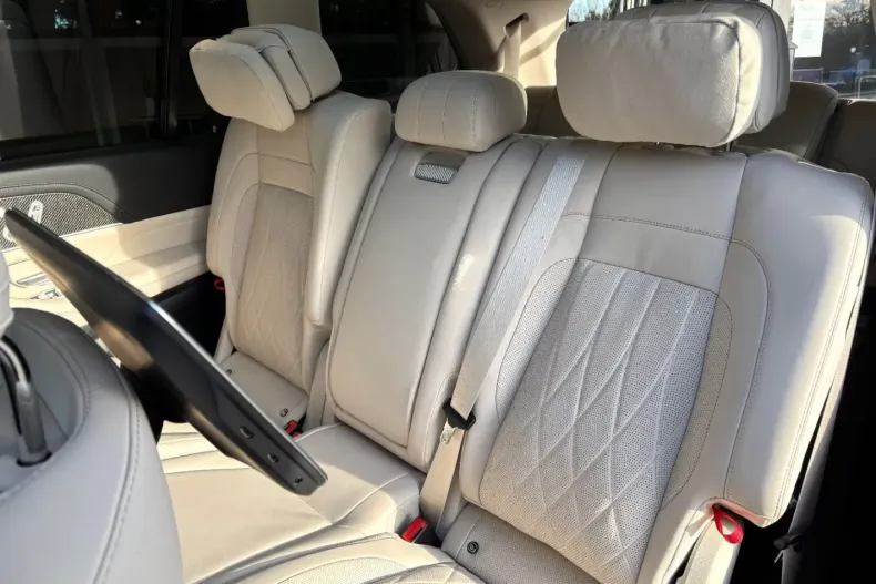 Mercedes-Benz GLS 63 (Clasa GLS) din 2024 cu 27.000 km - oferta MER181434 - foto 12