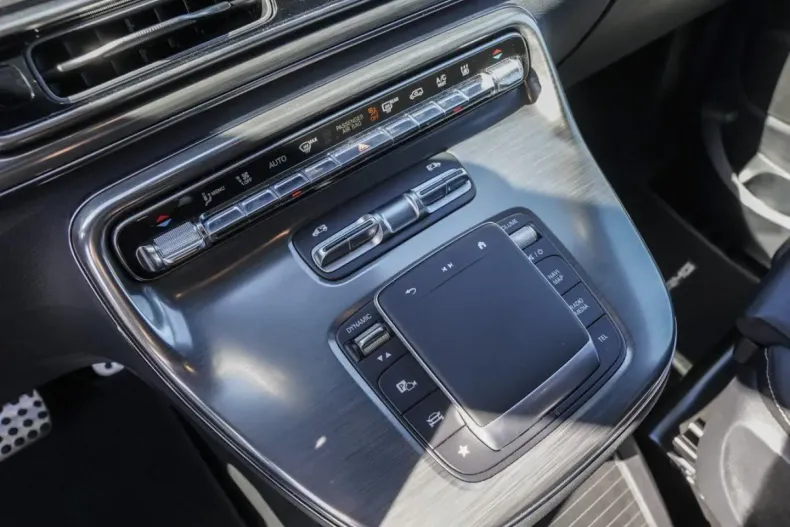 Mercedes-Benz V 300 (Clasa V) din 2025 cu 5.600 km - oferta MER181446 - foto 15