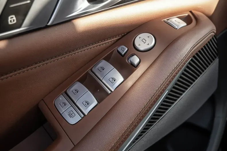 BMW X7 (Seria X) din 2025 cu 12.996 km - oferta BMW181453 - foto 18