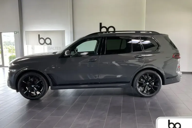 BMW X7 (Seria X) din 2025 cu 20.300 km - oferta BMW181454 - foto 3