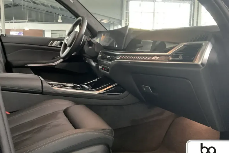 BMW X7 (Seria X) din 2025 cu 20.300 km - oferta BMW181454 - foto 6