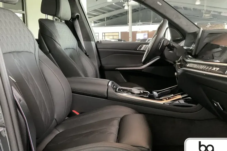 BMW X7 (Seria X) din 2025 cu 20.300 km - oferta BMW181454 - foto 7