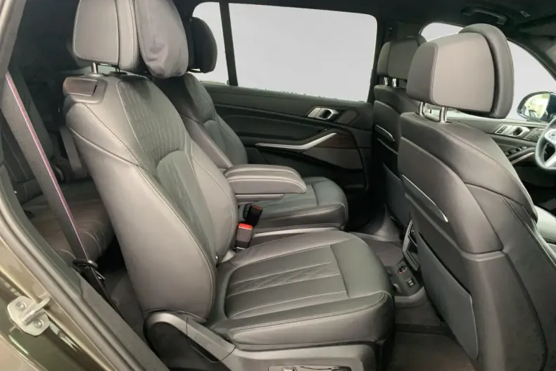 BMW X7 (Seria X) din 2024 cu 11.470 km - oferta BMW181455 - foto 14