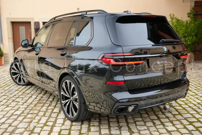 BMW X7 (Seria X) din 2024 cu 26.476 km - oferta BMW181457 - foto 4