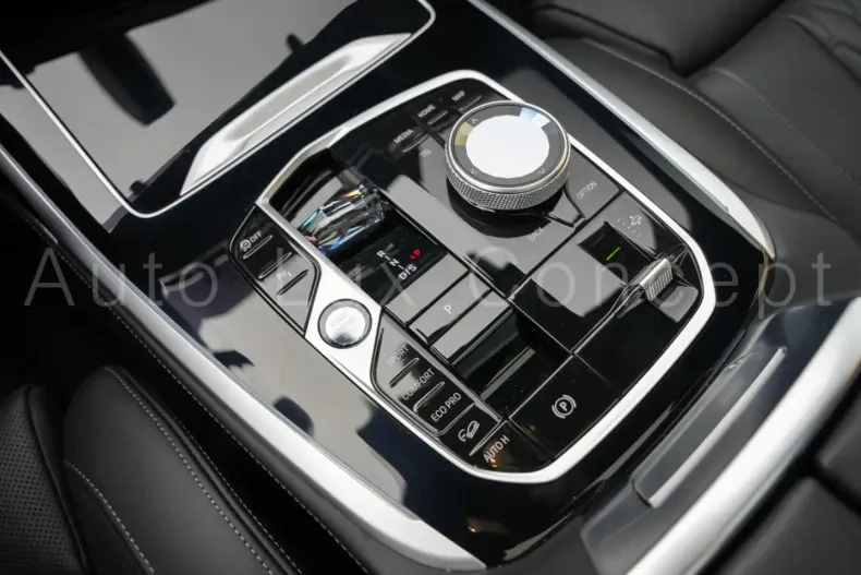 BMW X7 (Seria X) din 2024 cu 26.476 km - oferta BMW181457 - foto 15