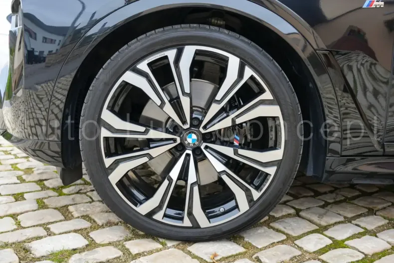 BMW X7 (Seria X) din 2024 cu 26.476 km - oferta BMW181457 - foto 17