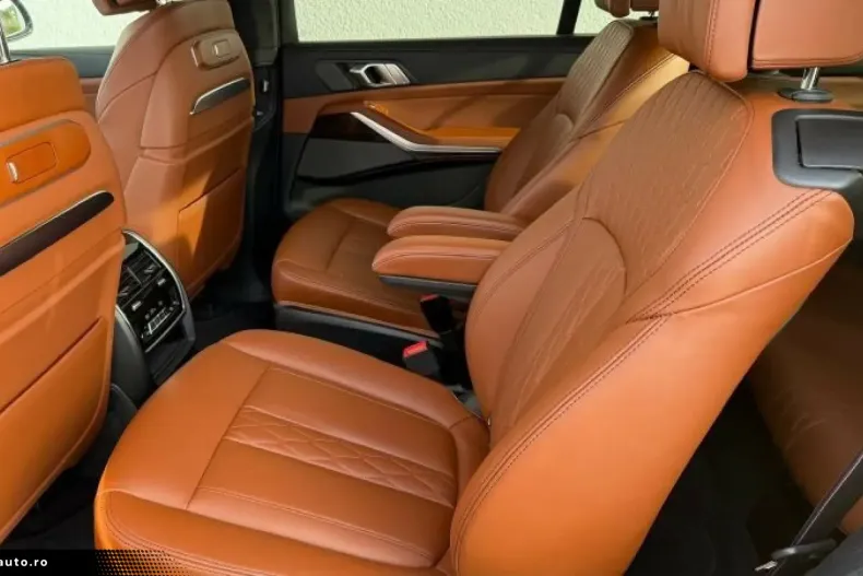 BMW X7 (Seria X) din 2024 cu 60.900 km - oferta BMW181458 - foto 9