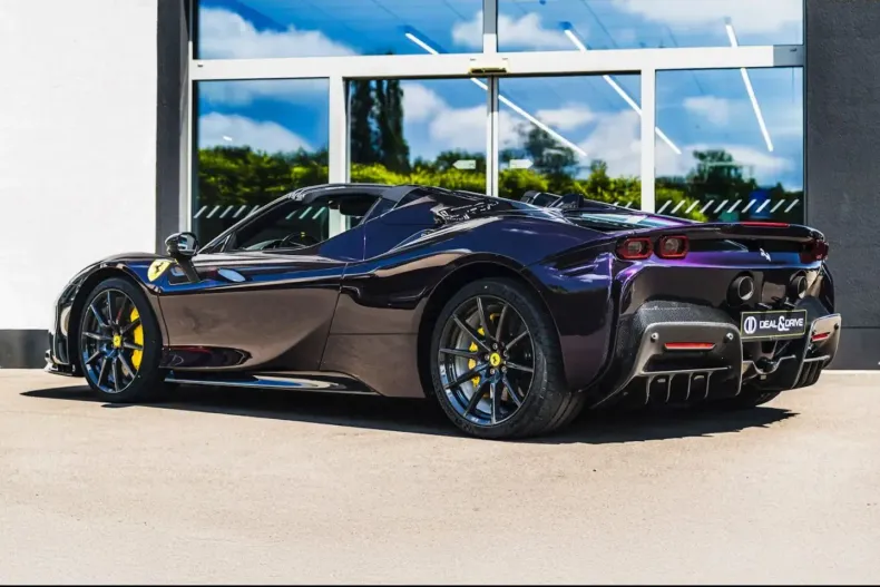 Ferrari SF90 din 2024 cu 3.620 km - oferta FER181461 - foto 3