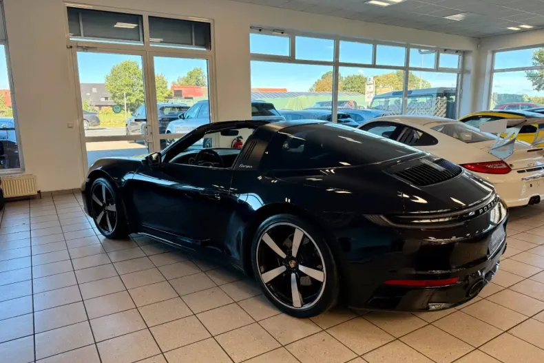 Porsche 992 din 2023 cu 23.792 km - oferta POR181467 - foto 4