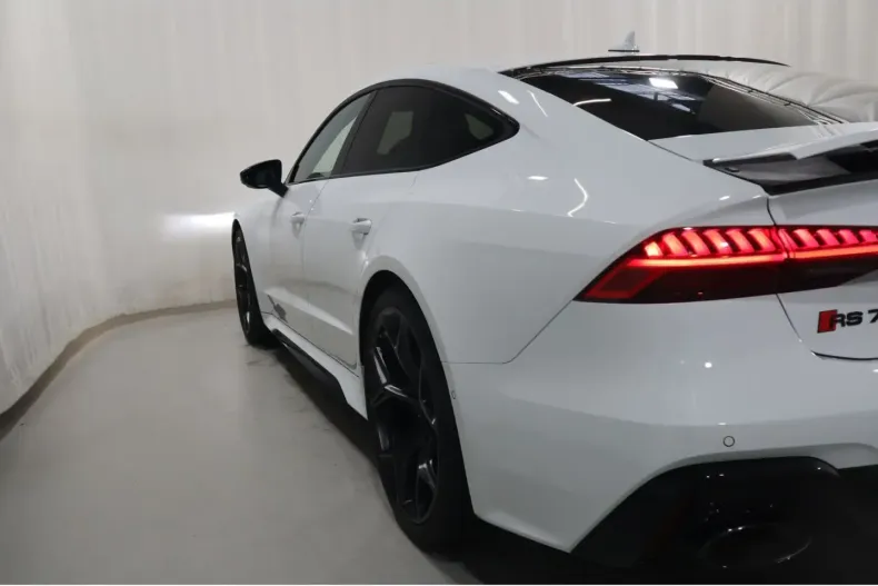 Audi RS7 din 2025 cu 9.884 km - oferta AUD181475 - foto 13