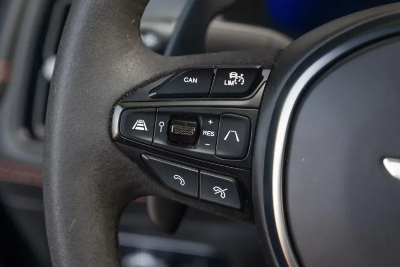 Aston Martin DBX din 2023 cu 67.680 km - oferta AST181480 - foto 41