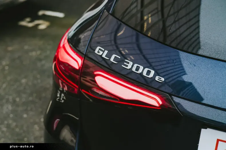 Mercedes-Benz GLC 300 (Clasa GLC) din 2023 cu 38.650 km - oferta MER181486 - foto 9