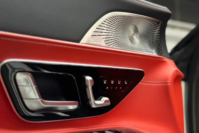 Mercedes-Benz SL 63 AMG (Clasa SL) din 2024 cu 6.250 km - oferta MER181494 - foto 22