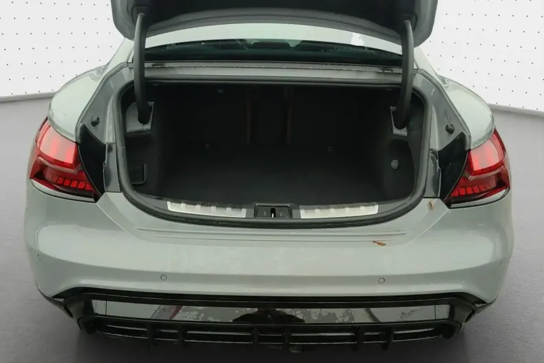 Audi RS e-tron GT din 2024 cu 18.574 km - oferta AUD181498 - foto 11