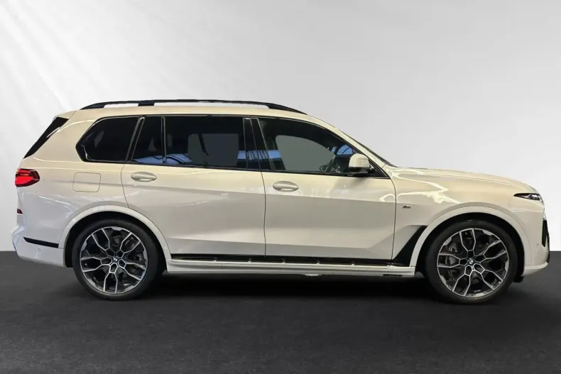 BMW X7 (Seria X) din 2025 cu 24.900 km - oferta BMW181502 - foto 2