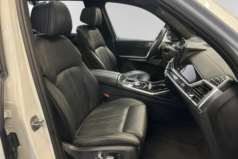 BMW X7 (Seria X) din 2025 cu 24.900 km - oferta BMW181502 - foto 9