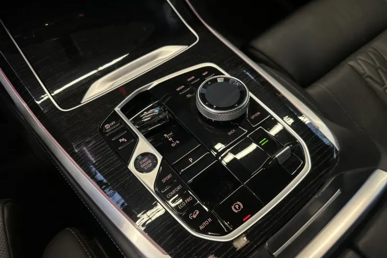 BMW X7 (Seria X) din 2025 cu 24.900 km - oferta BMW181502 - foto 13