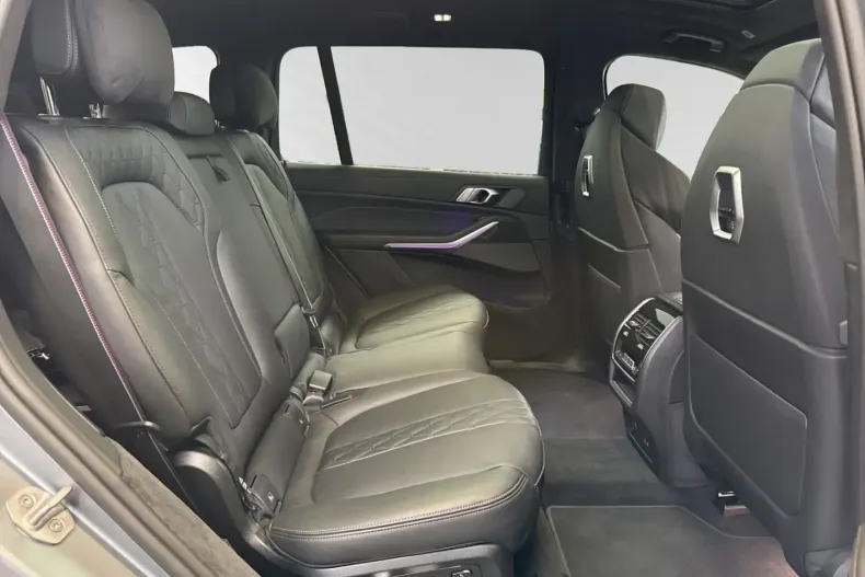 BMW X7 (Seria X) din 2024 cu 17.900 km - oferta BMW181504 - foto 14