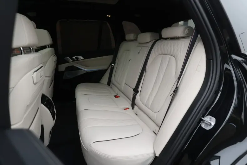 BMW X5 (Seria X) din 2024 cu 13.559 km - oferta BMW181510 - foto 18