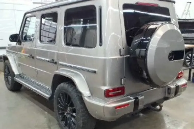 Mercedes-Benz G 350 (Clasa G) din 2023 cu 82.000 km - oferta MER181519 - foto 2