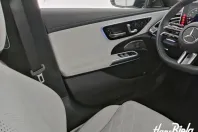 Mercedes-Benz E 400 (Clasa E) din 2023 cu 6.880 km - oferta MER181520 - foto 9