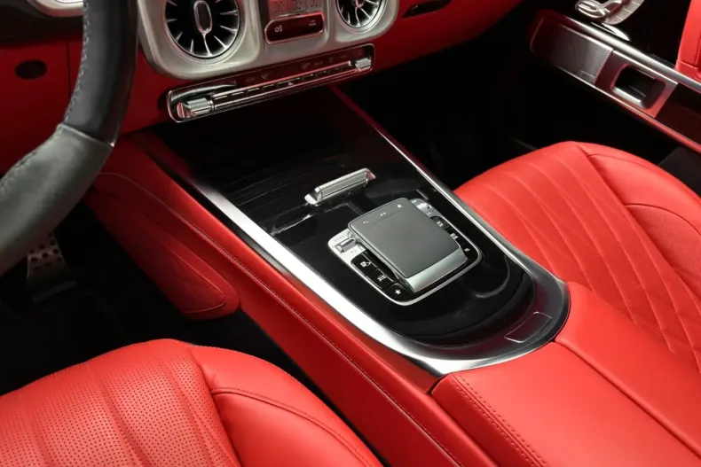 Mercedes-Benz G 63 AMG (Clasa G) din 2025 cu 15.555 km - oferta MER181522 - foto 6