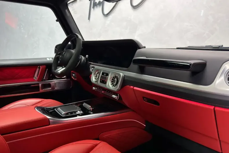 Mercedes-Benz G 63 AMG (Clasa G) din 2025 cu 15.555 km - oferta MER181522 - foto 25