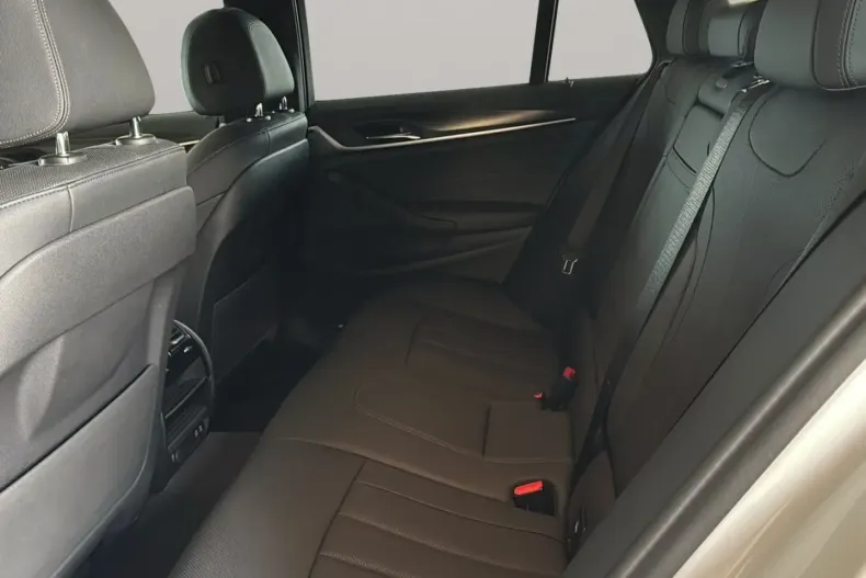 BMW 530 (Seria 5) din 2022 cu 74.995 km - oferta BMW181525 - foto 6