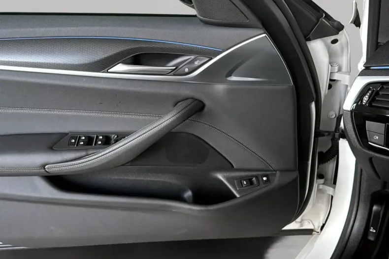 BMW 530 (Seria 5) din 2022 cu 74.995 km - oferta BMW181525 - foto 17