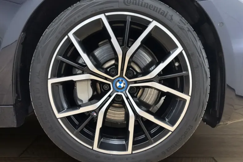 BMW 530 (Seria 5) din 2022 cu 75.200 km - oferta BMW181528 - foto 3