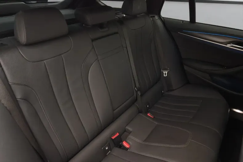 BMW 530 (Seria 5) din 2022 cu 75.200 km - oferta BMW181528 - foto 9