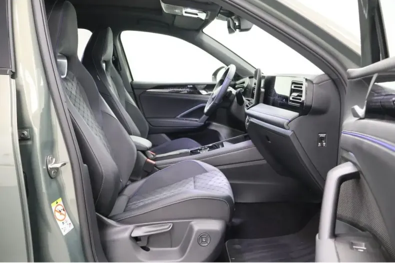 Volkswagen Tiguan din 2025 cu 23.968 km - oferta VOL181535 - foto 23