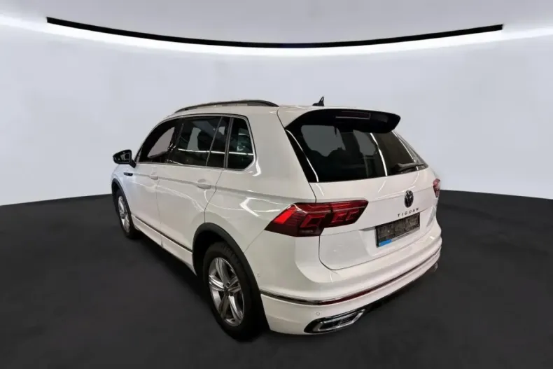 Volkswagen Tiguan din 2024 cu 37.663 km - oferta VOL181539 - foto 2