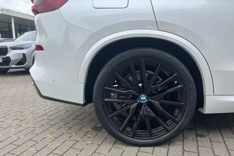 BMW X5 (Seria X) din 2022 cu 78.300 km - oferta BMW181552 - foto 40