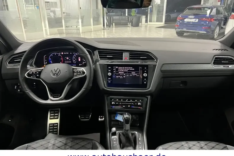 Volkswagen Tiguan din 2024 cu 43.114 km - oferta VOL181558 - foto 29