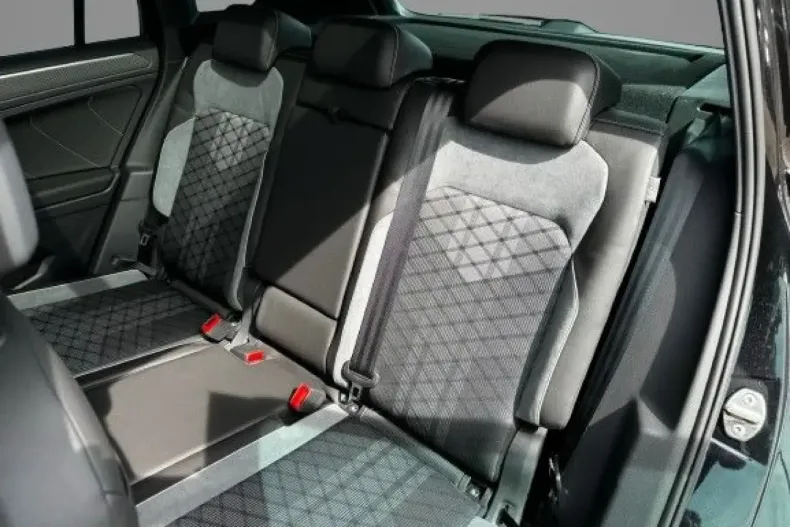 Volkswagen Tiguan din 2024 cu 28.000 km - oferta VOL181565 - foto 9