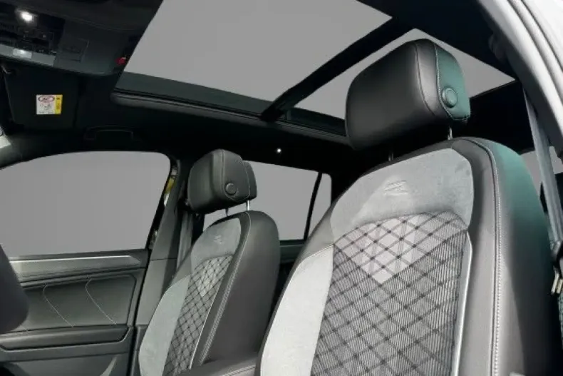 Volkswagen Tiguan din 2024 cu 28.000 km - oferta VOL181565 - foto 14