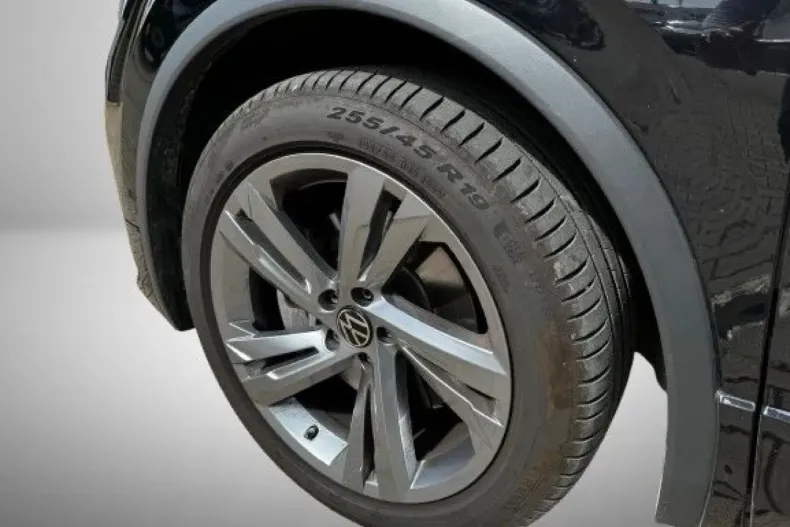 Volkswagen Tiguan din 2024 cu 28.000 km - oferta VOL181565 - foto 19