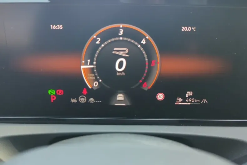 Volkswagen Tiguan din 2024 cu 16.900 km - oferta VOL181566 - foto 14