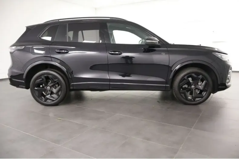Volkswagen Tiguan din 2025 cu 12.242 km - oferta VOL181567 - foto 3